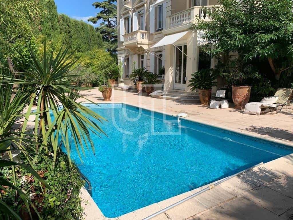 Rumah di Cannes, Provence-Alpes-Cote d'Azur 10486363
