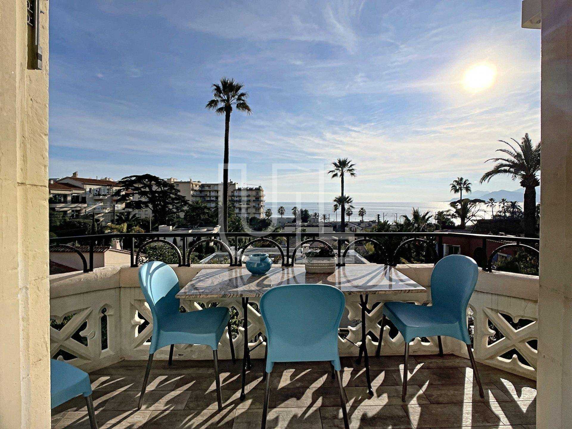 Condominio nel Cannes, Provence-Alpes-Côte d'Azur 10486366