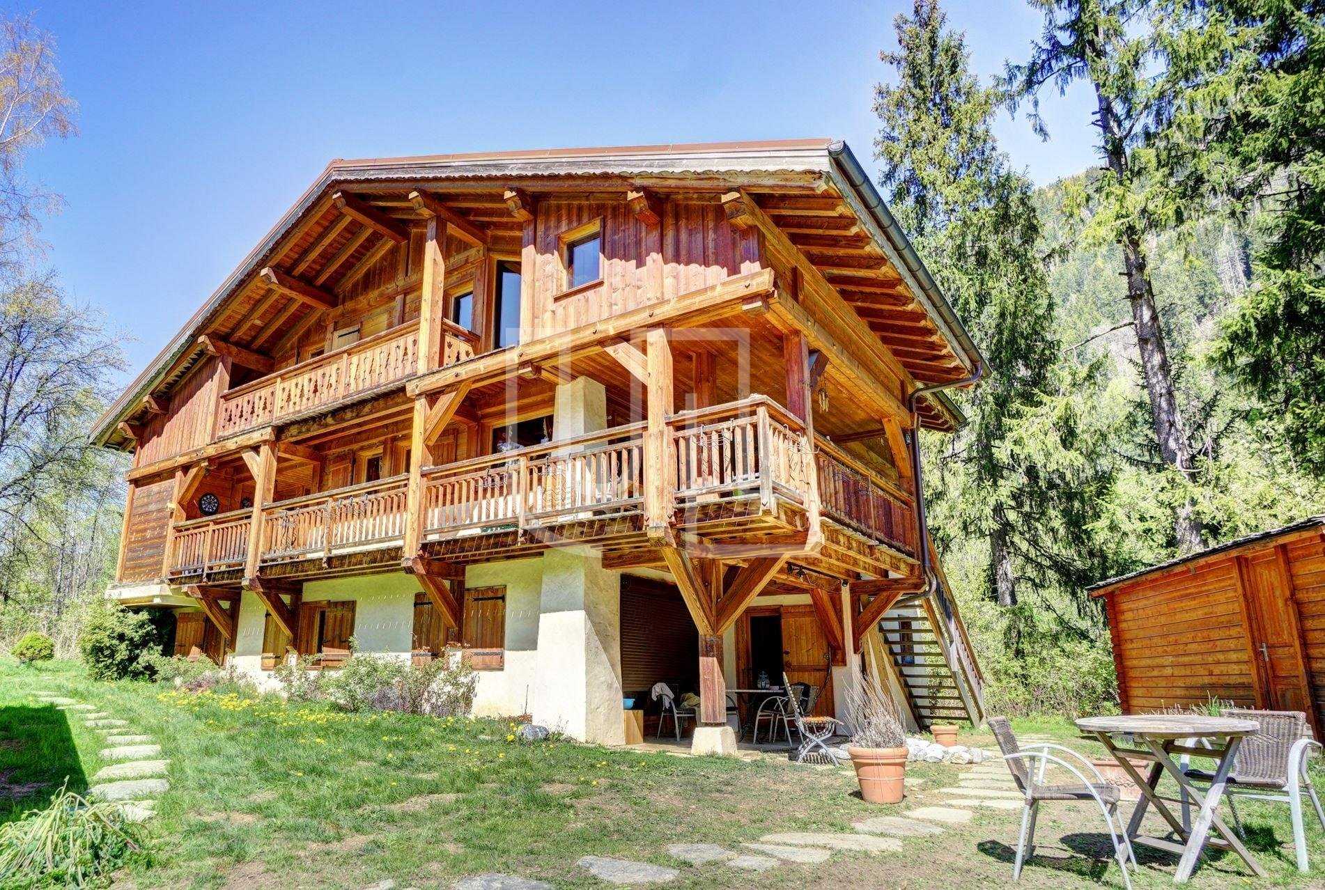 Other in Les Houches, Auvergne-Rhone-Alpes 10486484