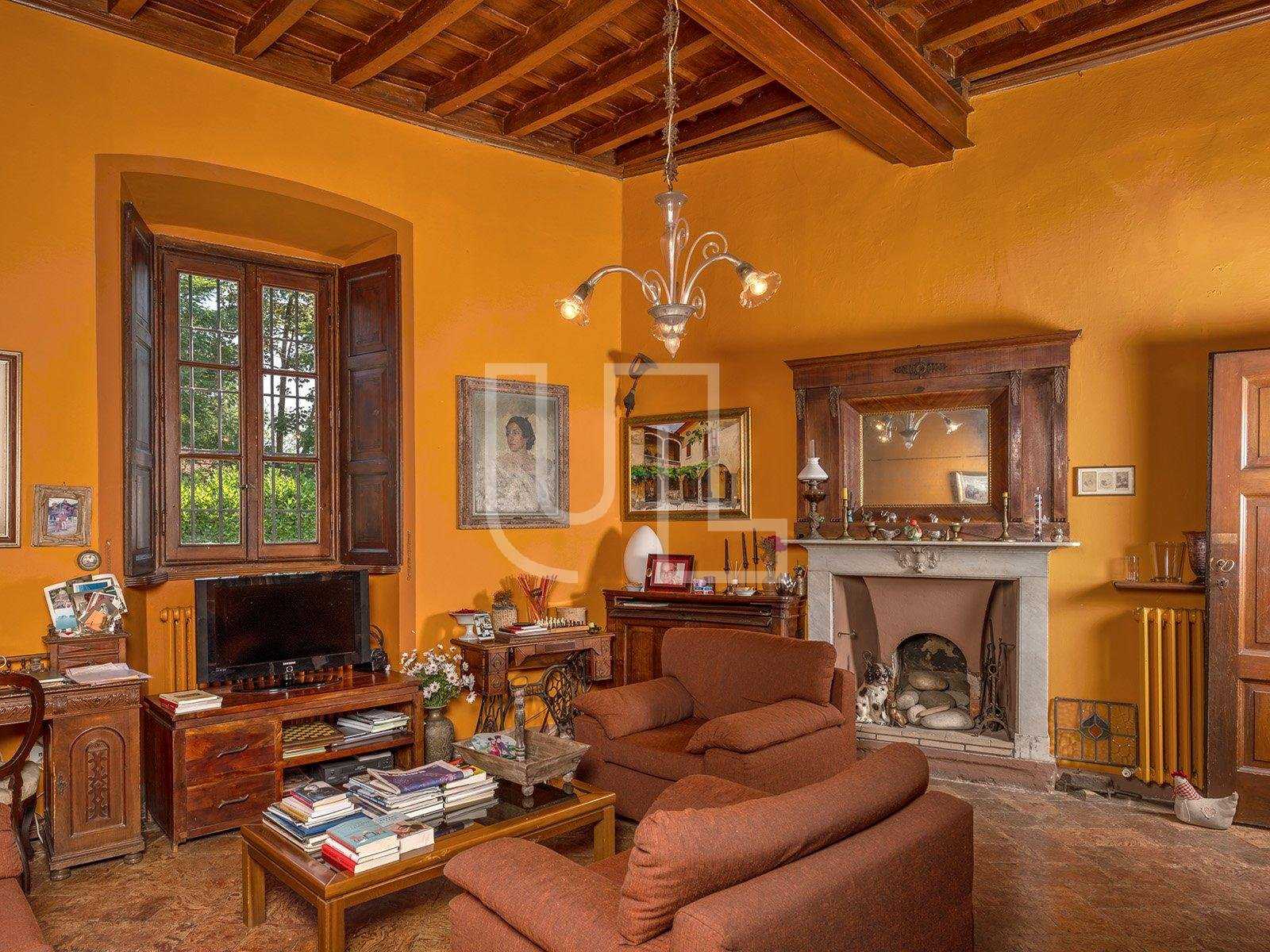House in Barzano, Lombardy 10486557