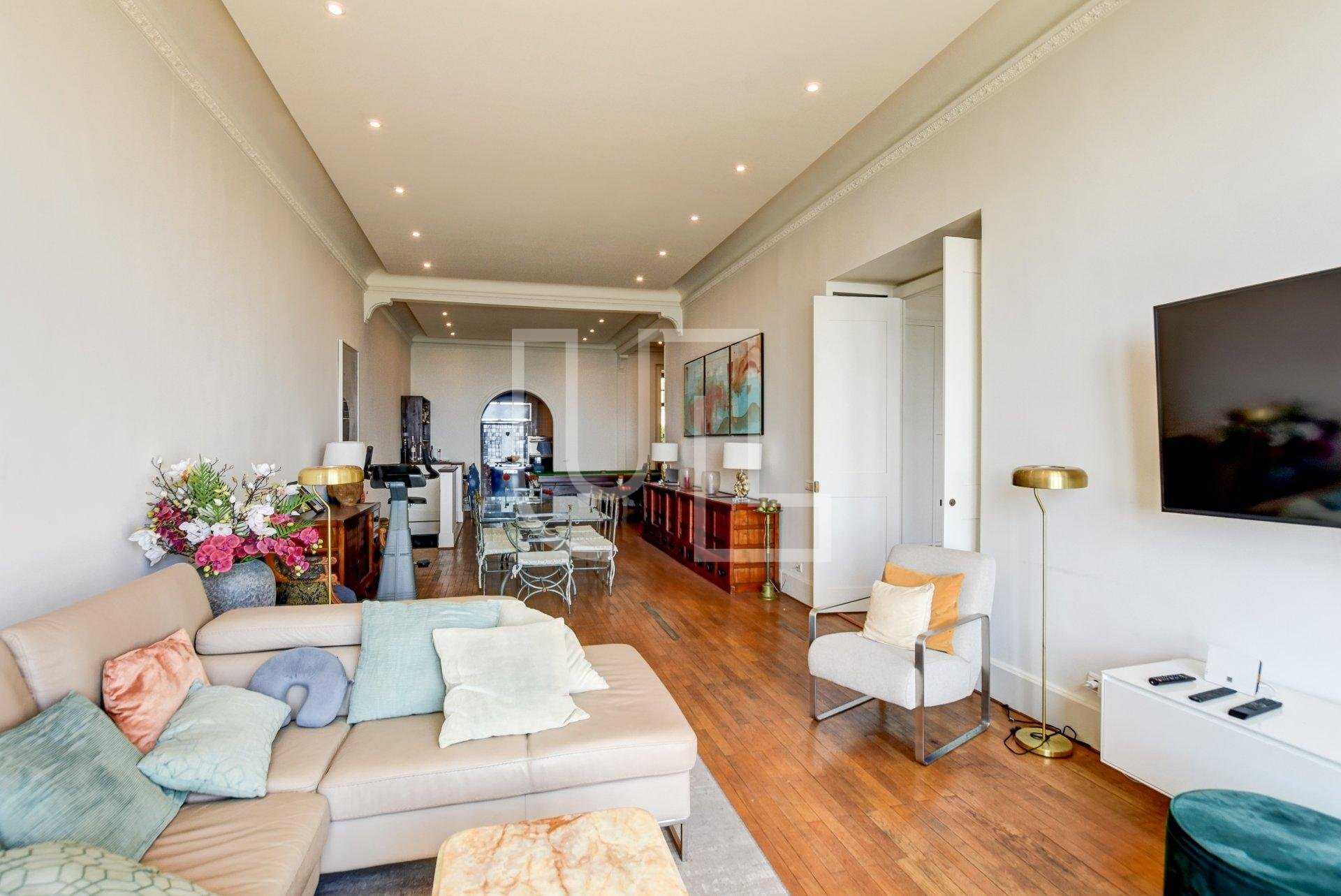 公寓 在 Le Suquet, Provence-Alpes-Cote d'Azur 10486604