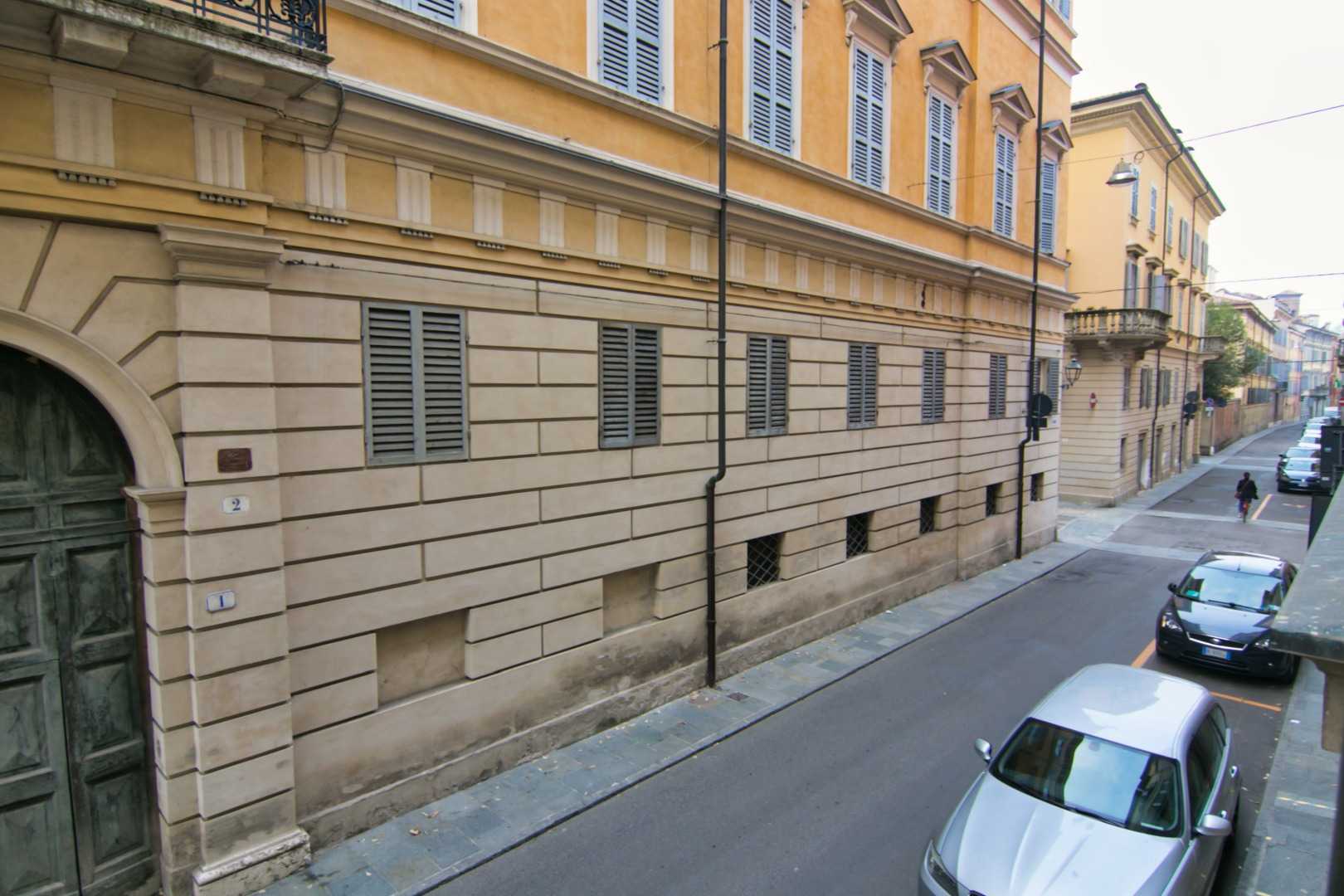 Pejabat dalam Modena, 36 Viale Martiri della Libertà 10585676