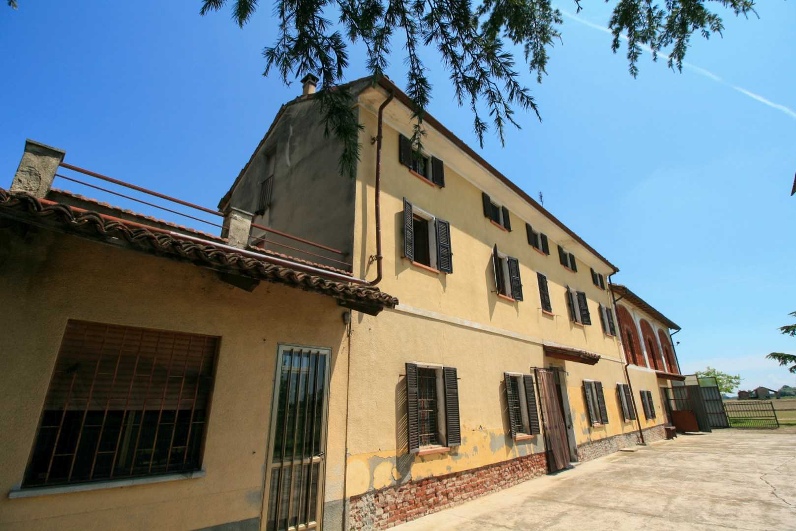 房子 在 博尔戈圣马蒂诺, 3 Località San Maria del Tempio 10585677