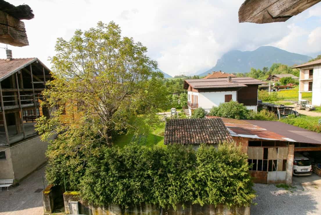 Другой в Bono, Trentino-Alto Adige 10585678