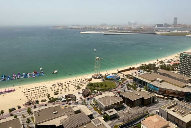 Condominium in Dubai, Dubai 10585707