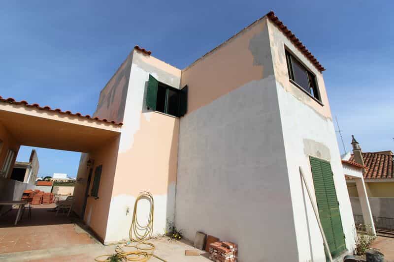 House in , Faro District 10585810