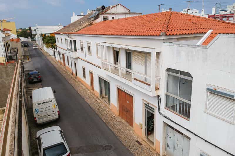 House in , Faro District 10585869