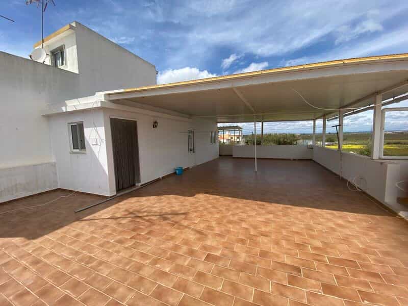 House in Vila Real de Santo Antonio, Faro 10585900