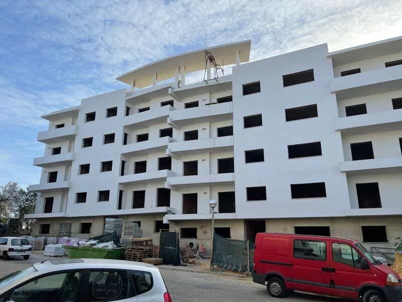 Condominium in Quelfes, Faro 10585969