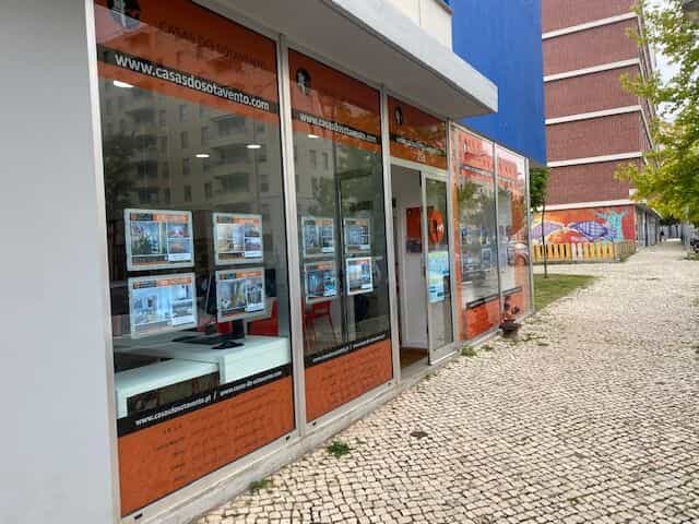 بيع بالتجزئة في Lisbon, Lisbon 10586073