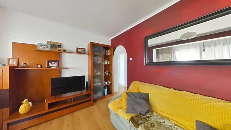 Condominium in Odivelas, Lisboa 10586158