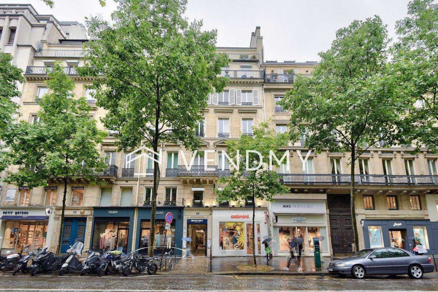 Condominium in Parijs, Ile-de-France 10626075