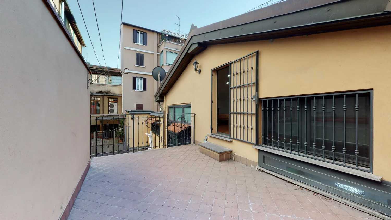 Condominium dans Milano, Via Pantigliate 10694441