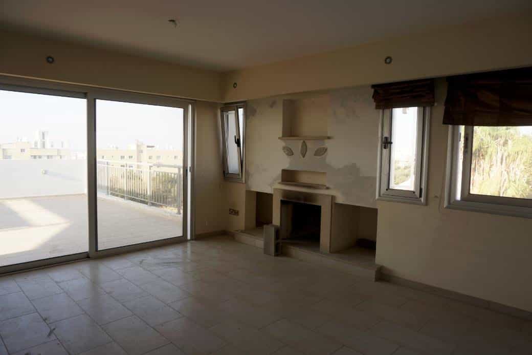 Casa nel Zygi, Larnaca 10695004