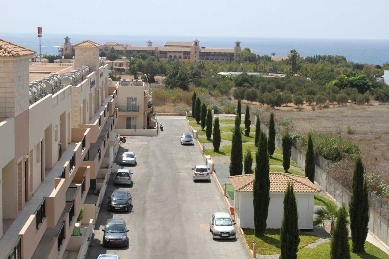 Condominium in Paphos, Pafos 10695034