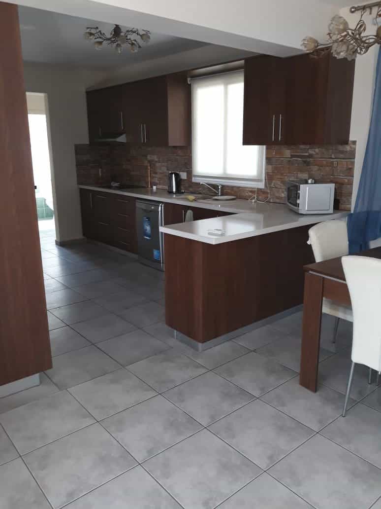 Condominium dans Zygi, Larnaka 10695049