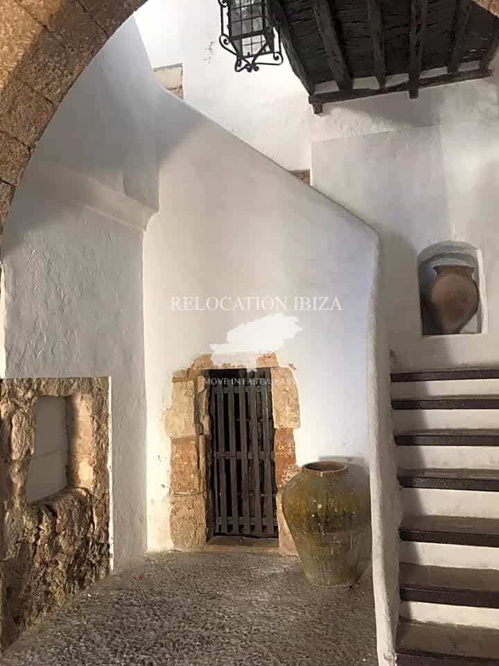 Perindustrian dalam Ibiza, Balearic Islands 10695465