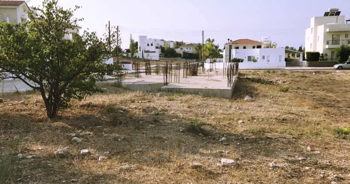 Tanah dalam Koloni, Pafos 10695833