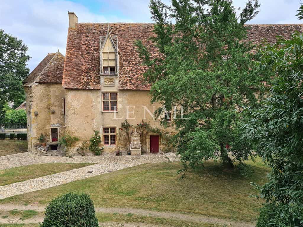 Casa nel Châteauroux, Centre-Val de Loire 10695933