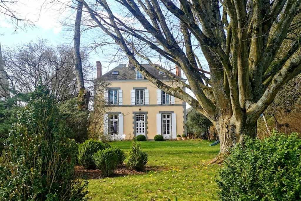 Huis in Mayenne, Pays de la Loire 10695963