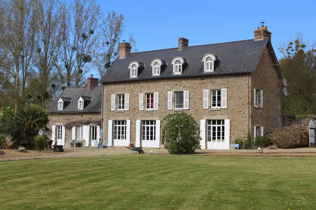 Hus i Mayenne, Pays de la Loire 10695971