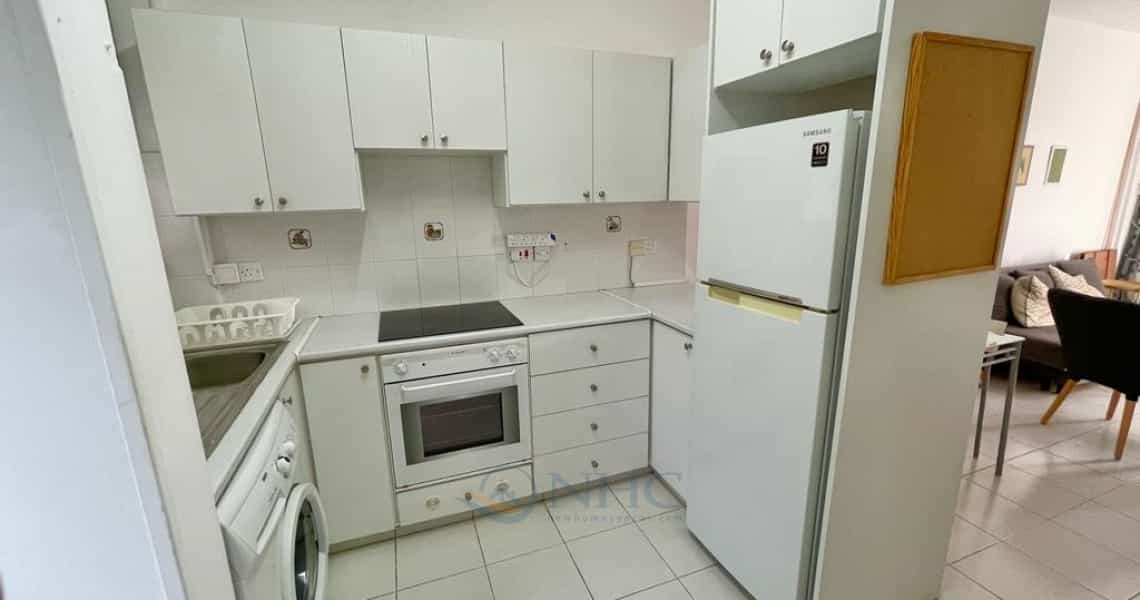 Condominium in Kissonerga, Pafos 10696153