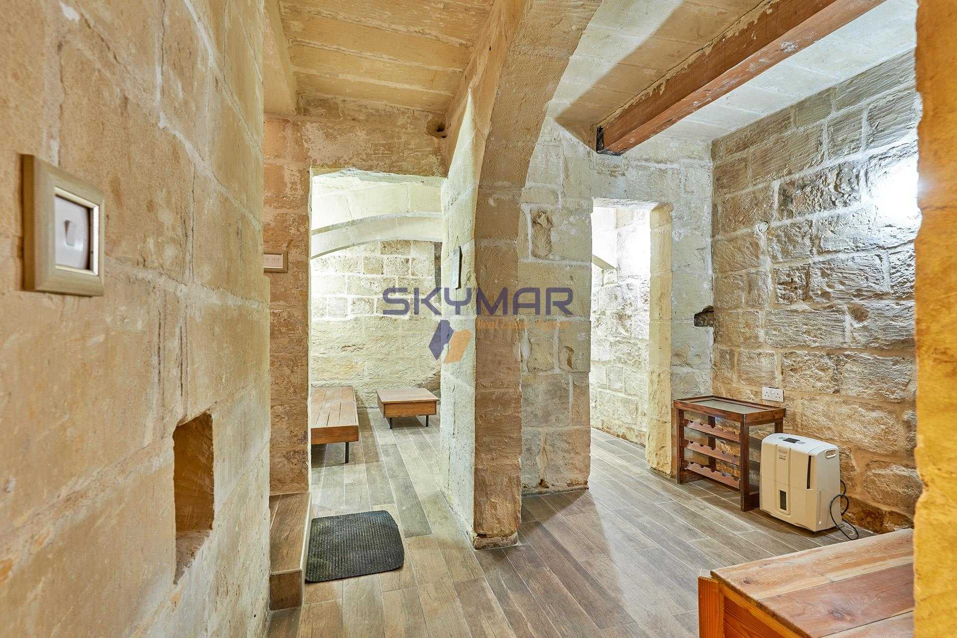 Dom w Ħaż-Żabbar,  10696622