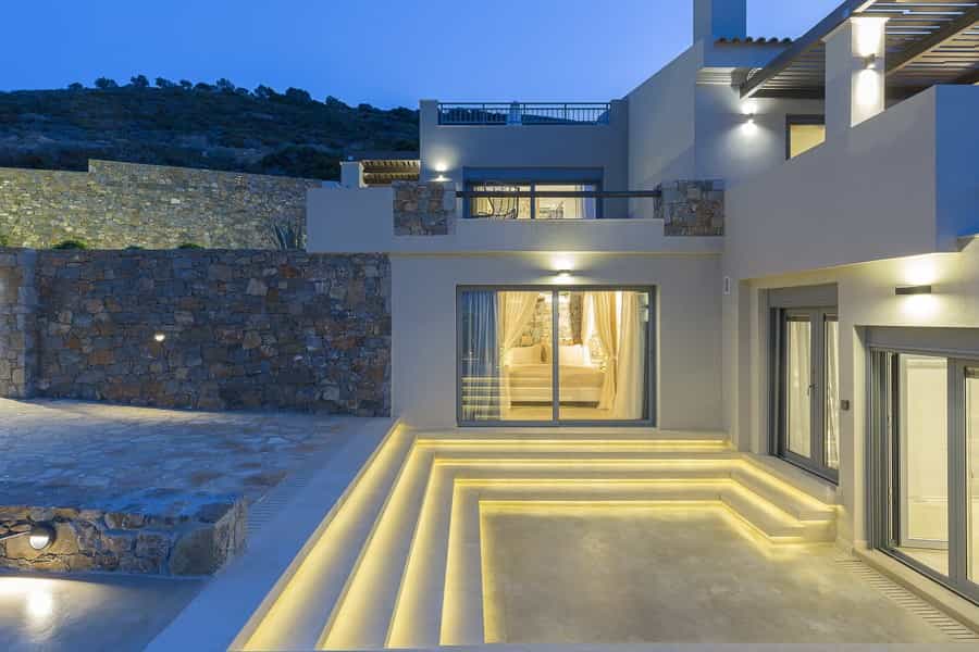 Talo sisään Agios Nikolaos,  10696641