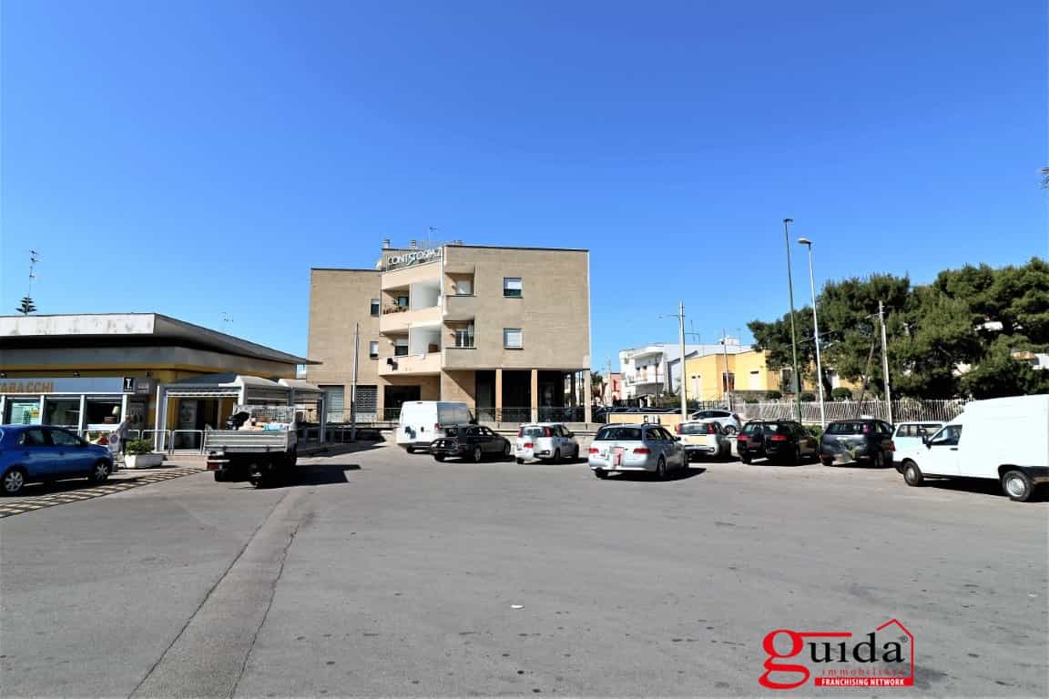 Przemysłowy w Casarano, Apulia 10696992