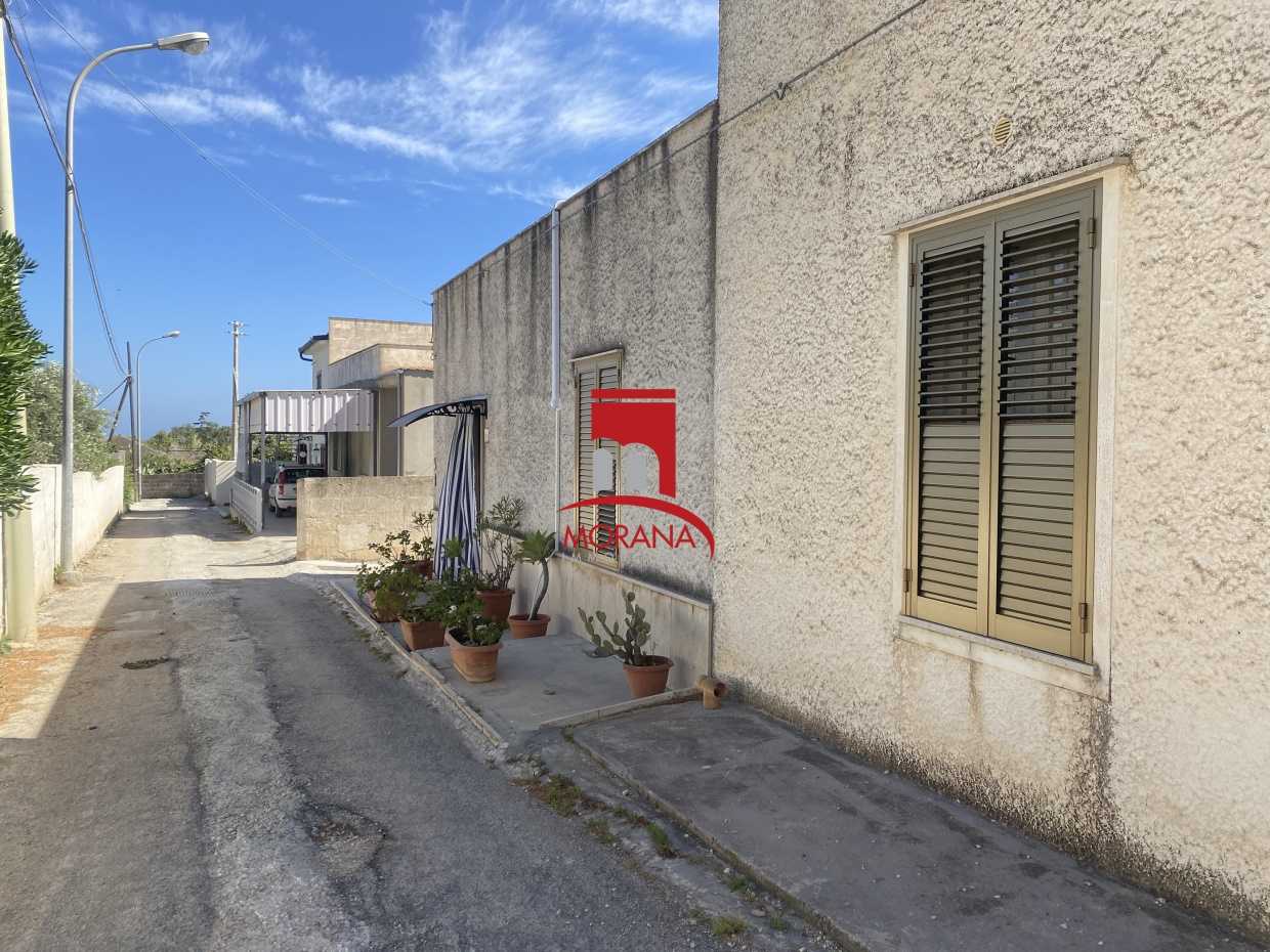rumah dalam Santa Caterina Villarmosa, Sicilia 10697179