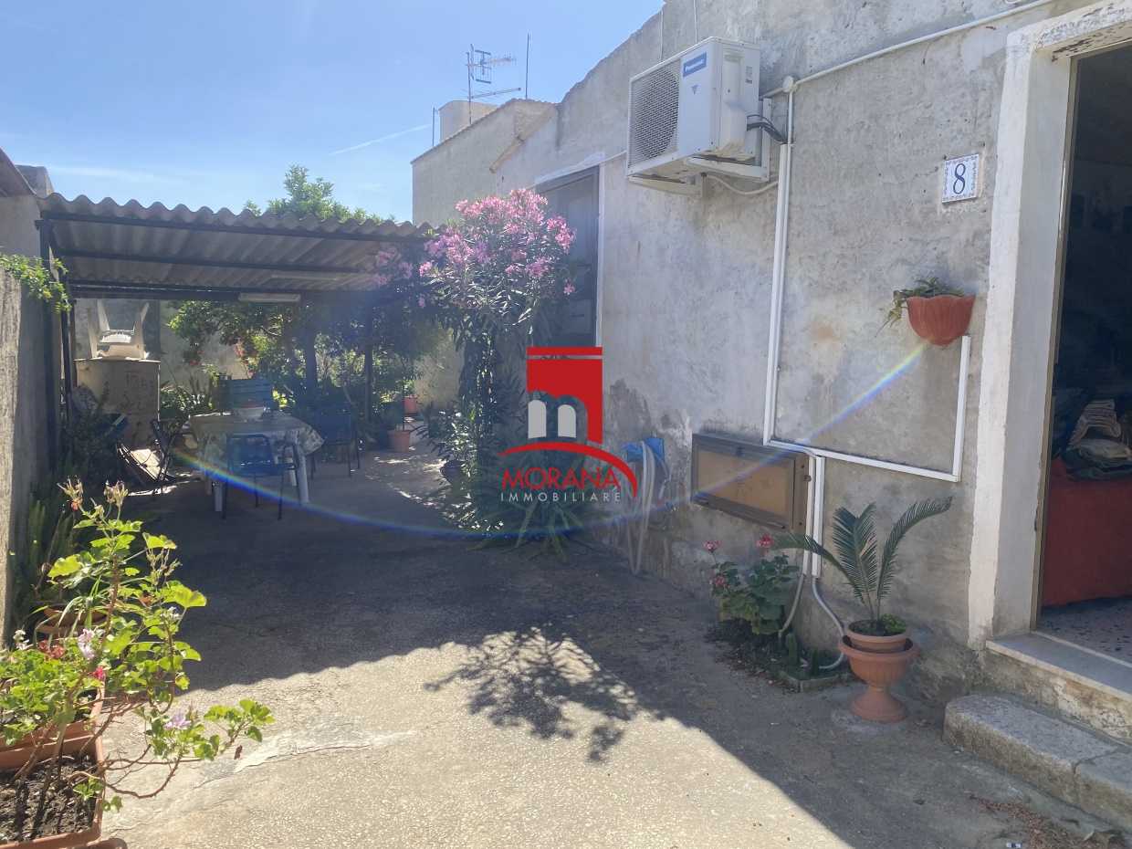 rumah dalam Santa Caterina Villarmosa, Sicilia 10697179