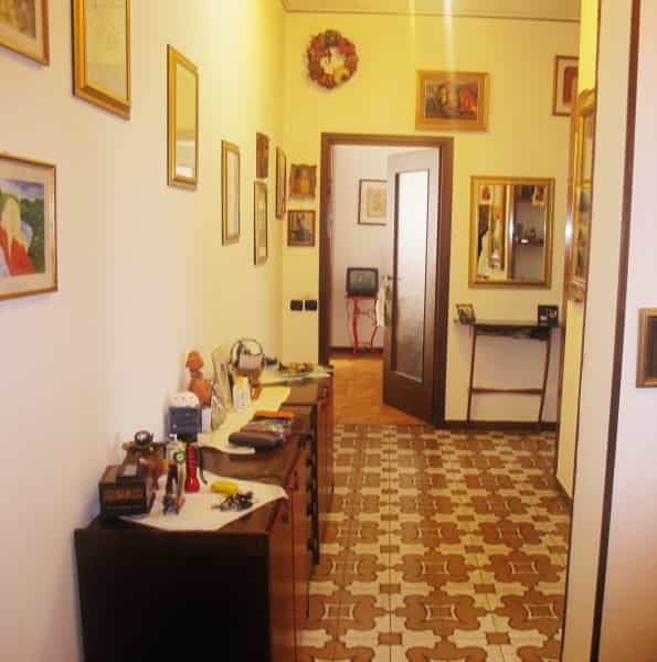 Condominium in Gorgonzola, Lombardy 10697239