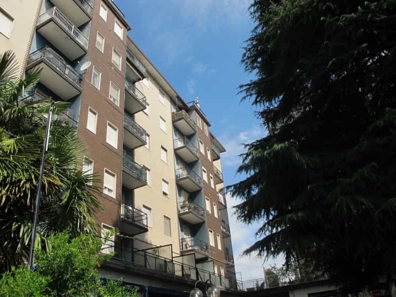 Condominium dans Puménengo, Lombardie 10697255
