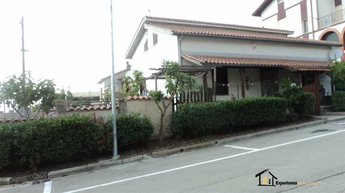 Dom w Gavignano, Lacjum 10697330