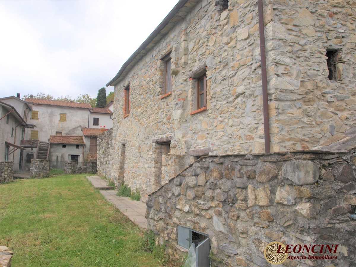 Dom w Tresana, Tuscany 10697343