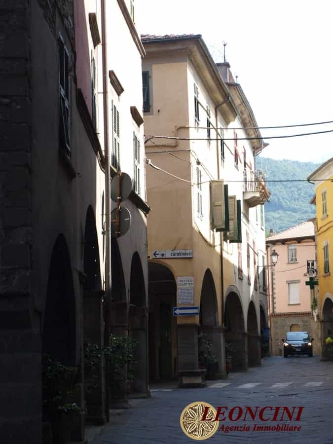 Condominium in Bagnone, Tuscany 10697355