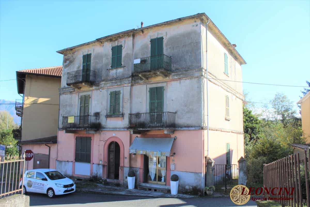 Kondominium dalam Villafranca di Lunigiana, Tuscany 10697360