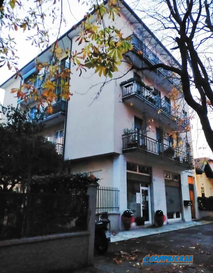 公寓 在 維羅納, 威尼托 10697375