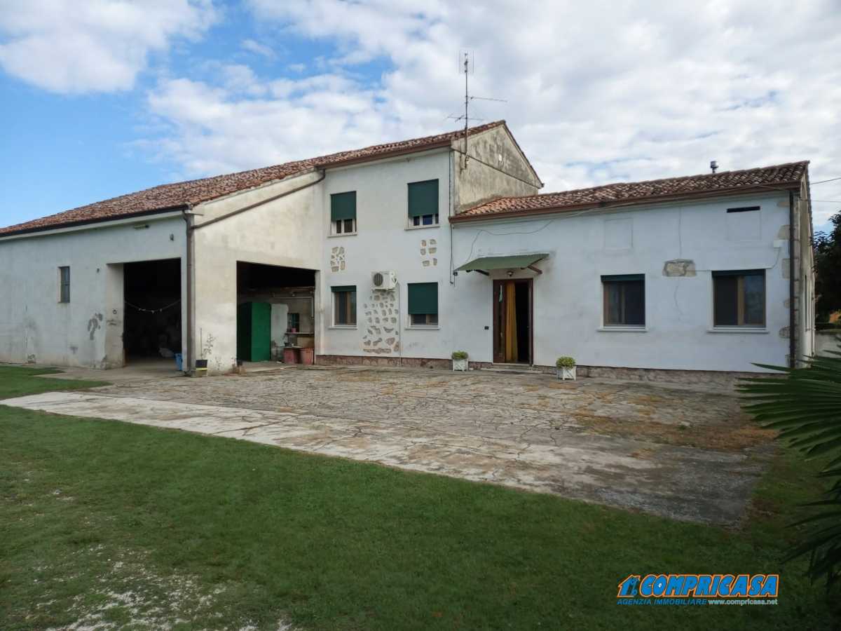 rumah dalam Casale di Scodosia, Veneto 10697453