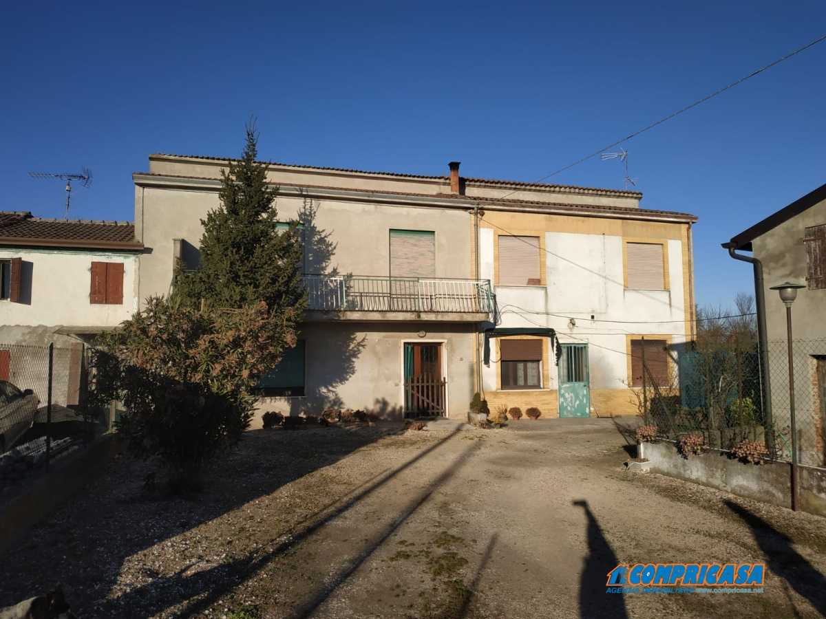House in Montagnana, Veneto 10697469
