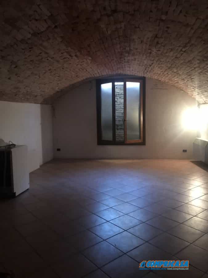 公寓 在 蒙塔尼亚纳, 威尼托 10697513