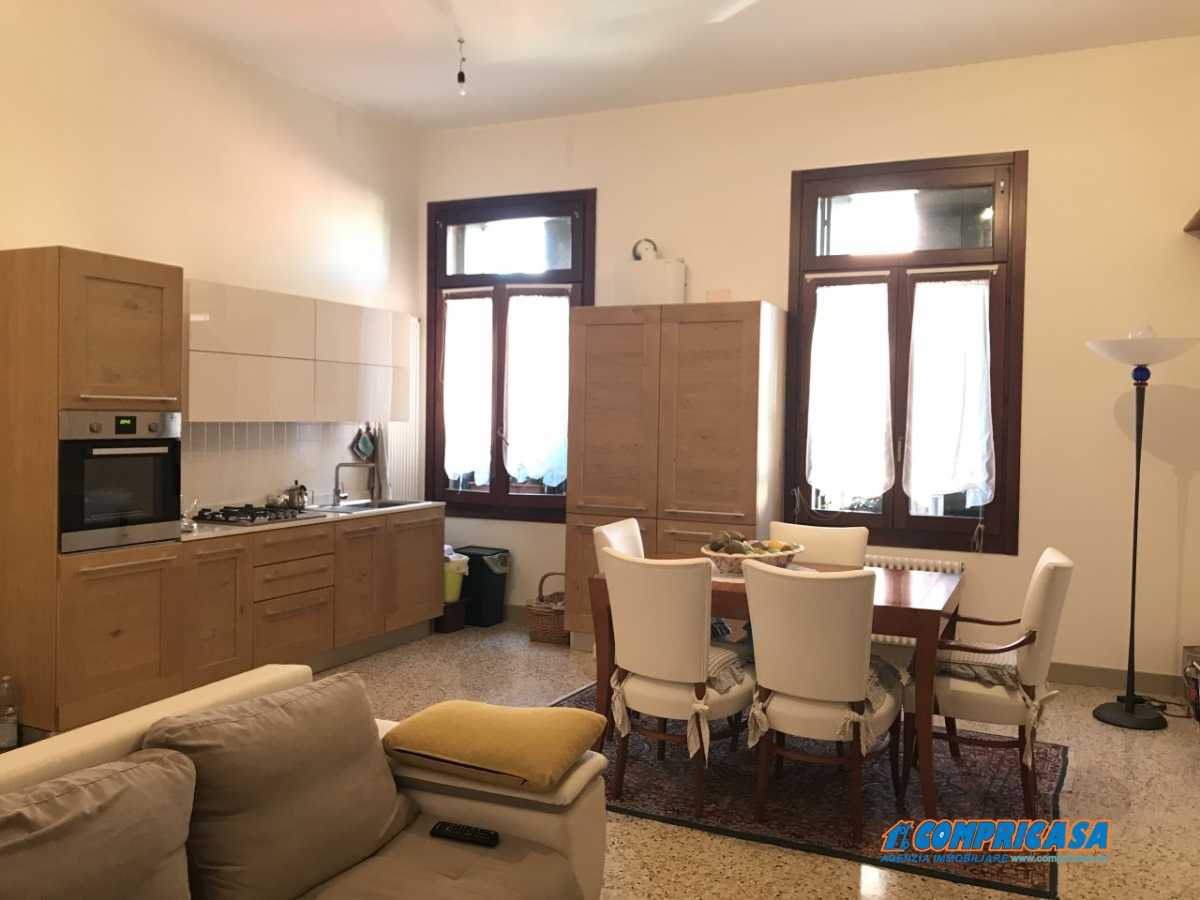 Condominium in Montagnana, Veneto 10697513