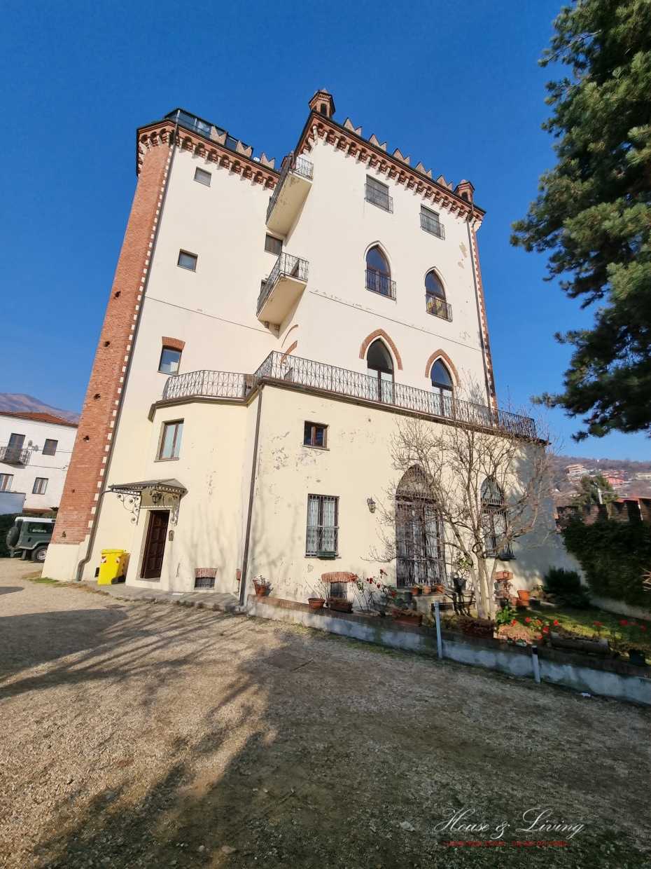 Condominium in Rivoli, Piedmont 10697545