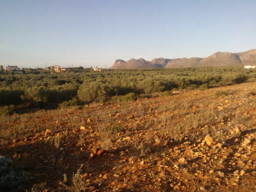 Tanah dalam Chorafakia, Kriti 10697599