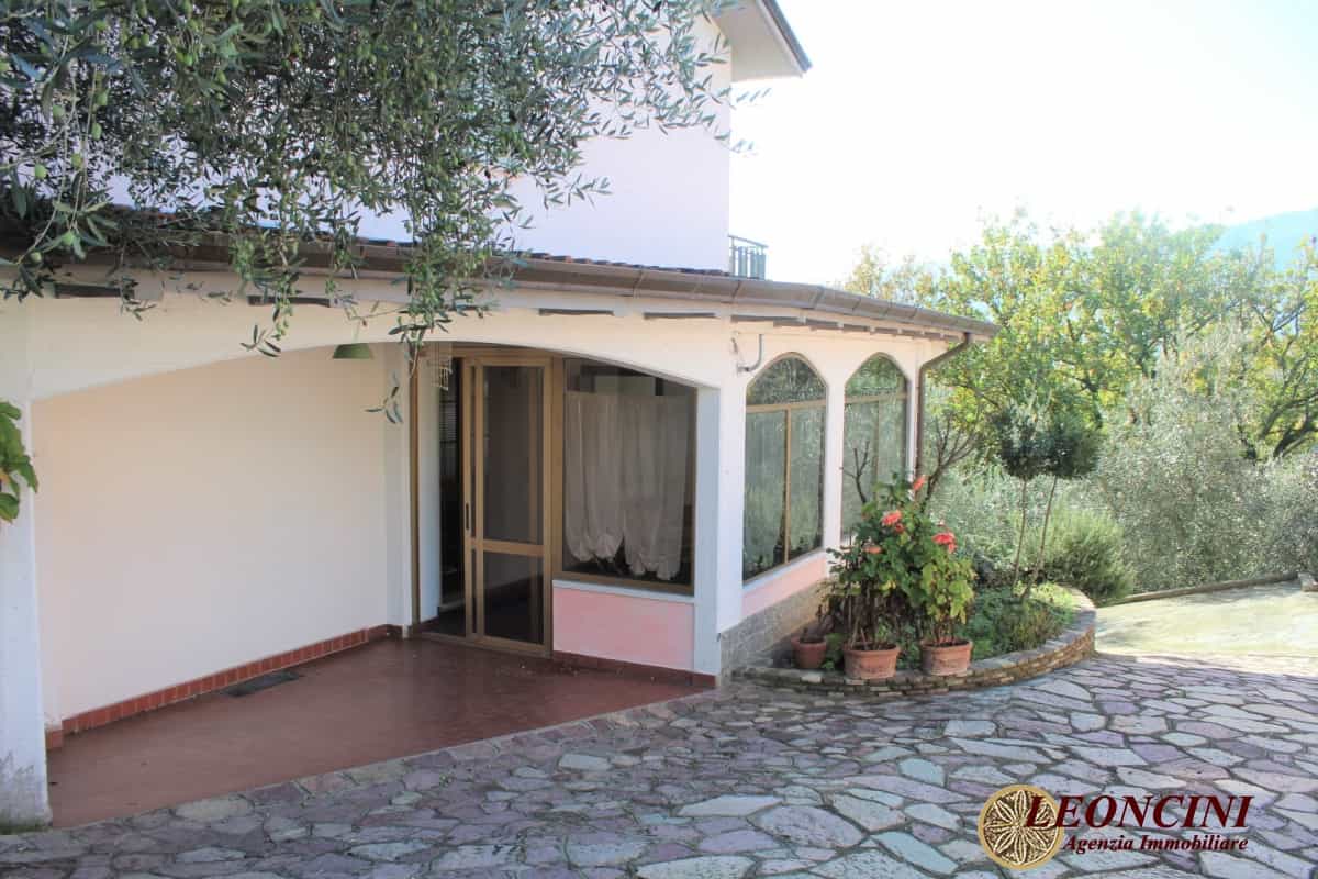 rumah dalam Villafranca di Lunigiana, Tuscany 10697992