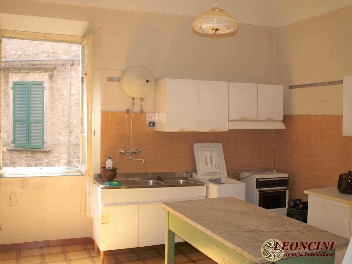 Condominium in Bagnone, Tuscany 10698003