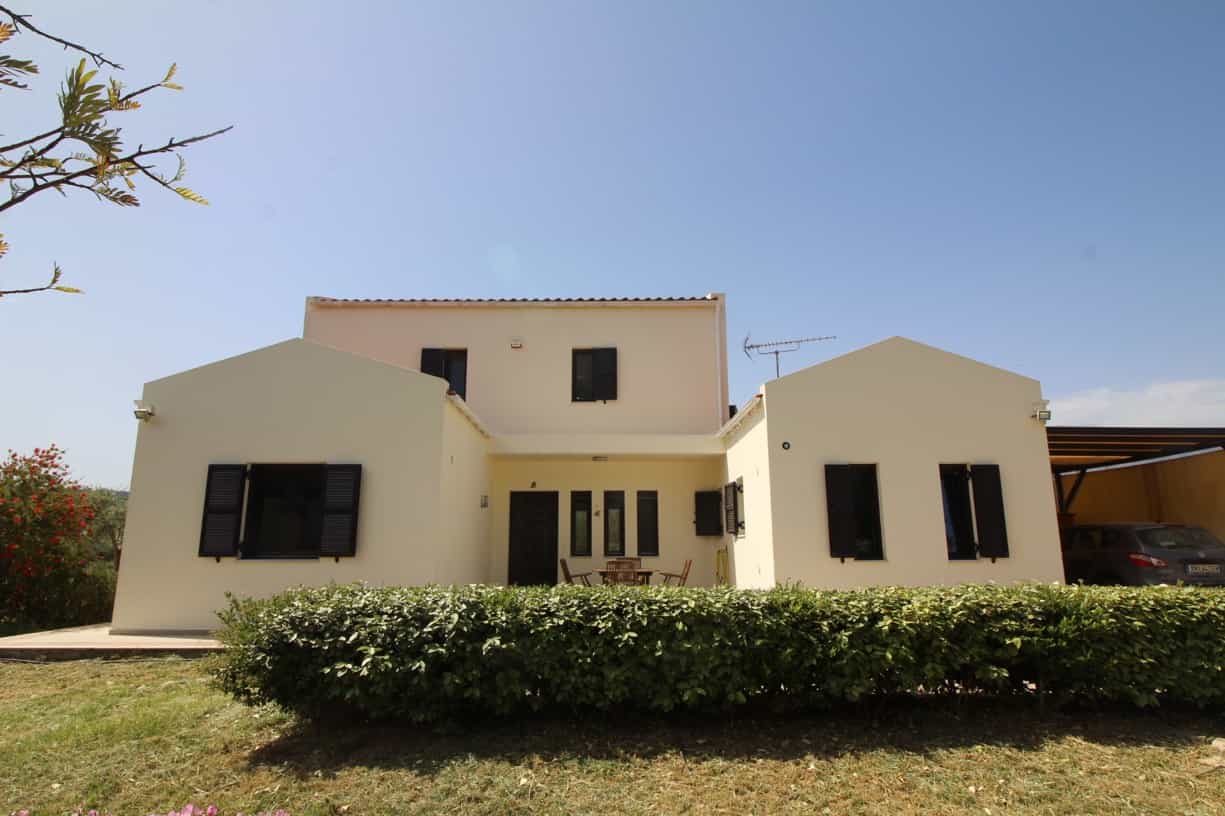 жилой дом в Нипос, Крити 10698059