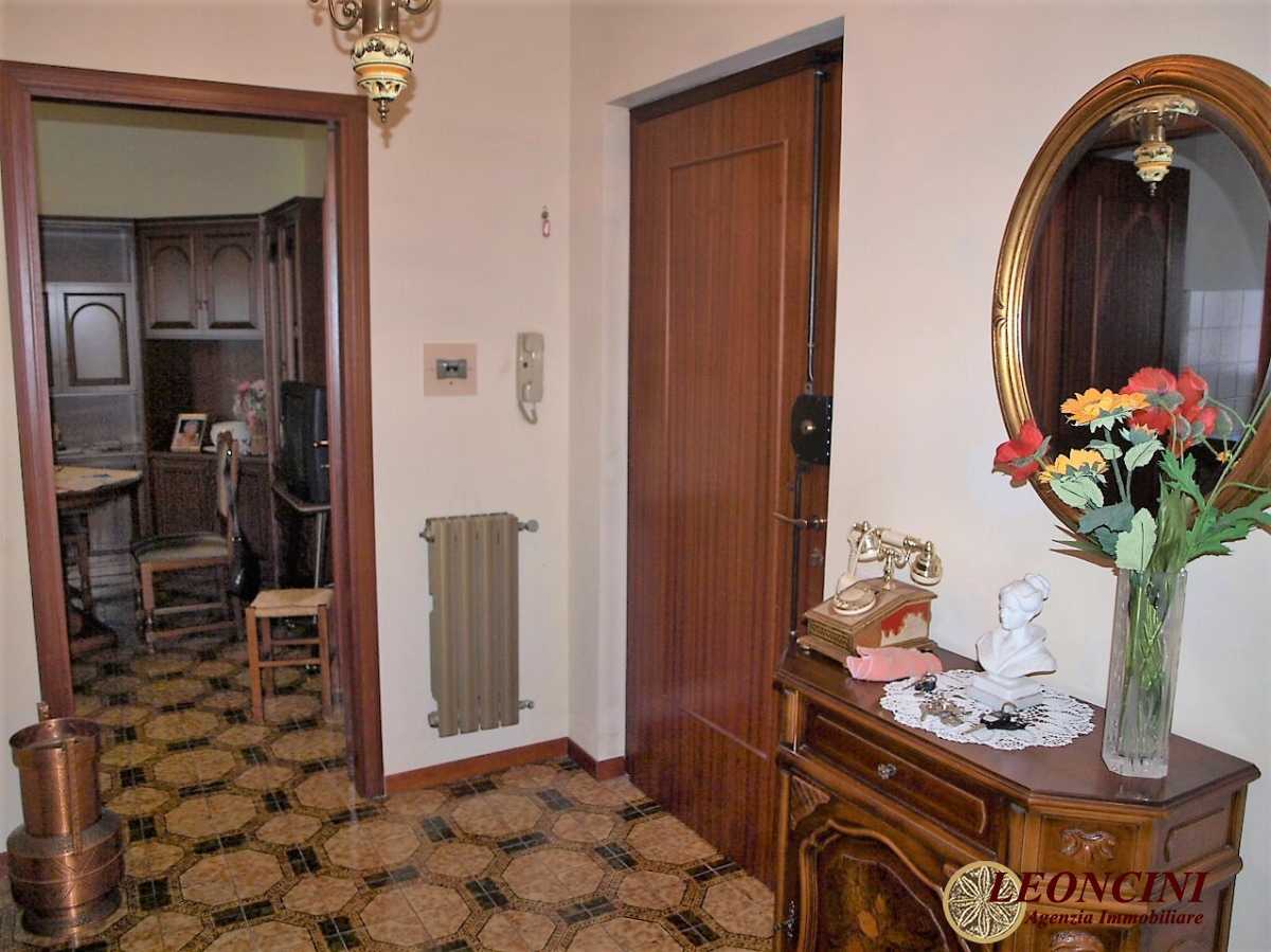 Квартира в Віллафранка в Луніджані, Тоскана 10698072