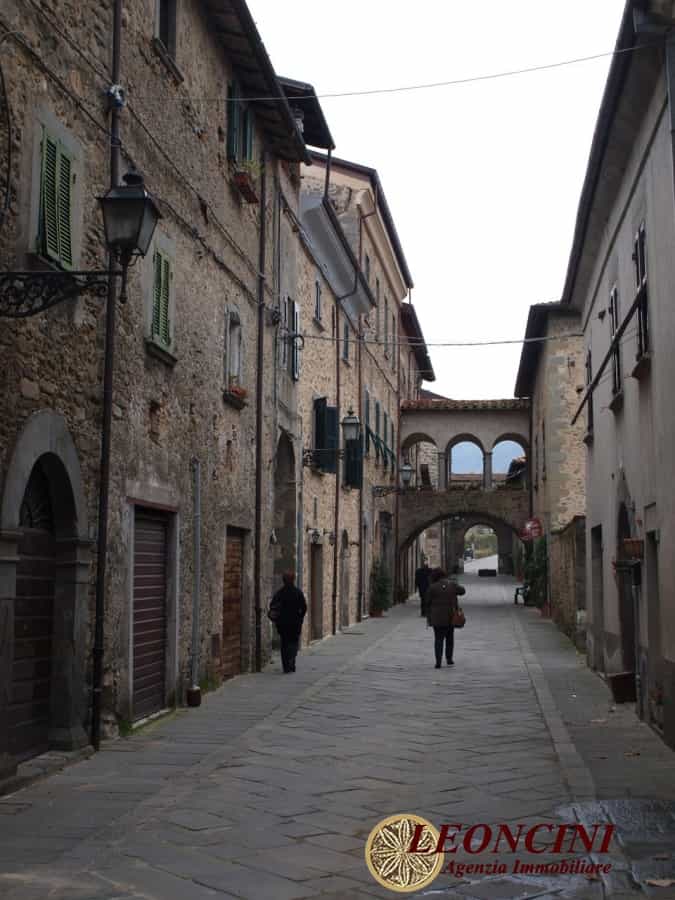 Condominio nel Villafranca in Lunigiana, Toscana 10698101