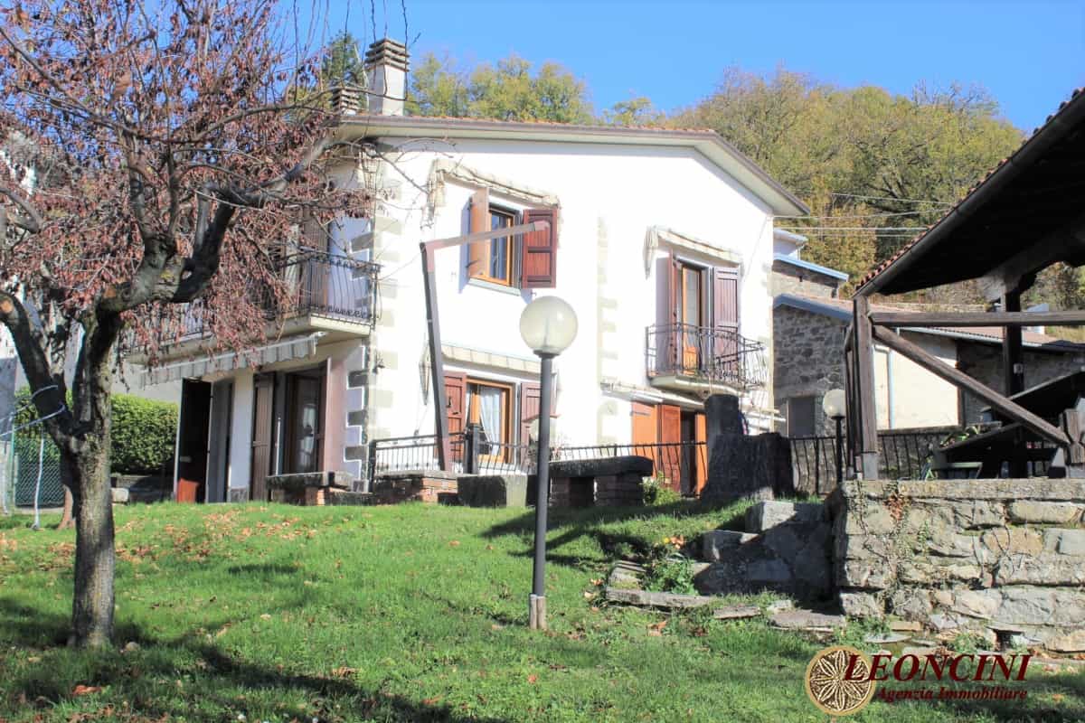 House in Fivizzano, Tuscany 10698148